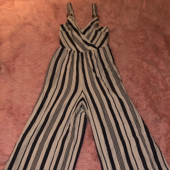 American eagle summer jumpsuit - Picture 3 of 7